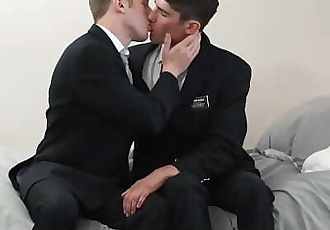 mormonboyz Rechte stud toepassingen een Gay boy’s gat