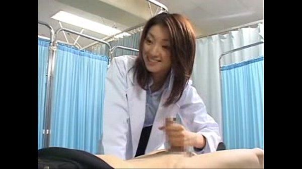 اليابانية أنثى الطبيب يجعل لها المريض نائب الرئيس