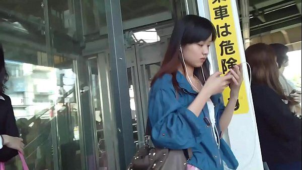 Peeping japanese teen girlfriend after free porn image