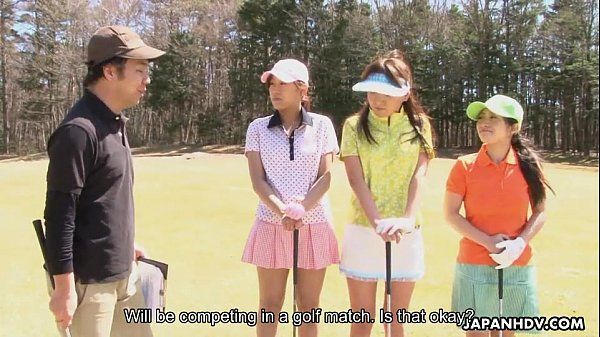 Asiatische golf Spiel Dreht in ein Spielzeug Sitzung