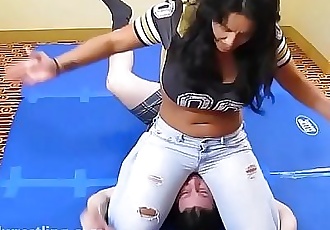 Megan Jones Jeans Smother Facesitting Big Butt vs Small Guy 44 sec