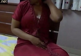 maturo indiano :Moglie: Live masturbazione www.fuck4.net 4 min