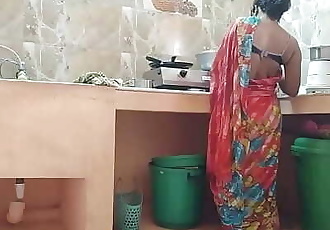 Desi indyjski oszustwo pokojówka przejebane :W: Dom właściciel w kuchnia 11 min 720p