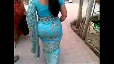 Reifen Indische Arsch in BLAU saree.flv youtube 1 min 6 sec