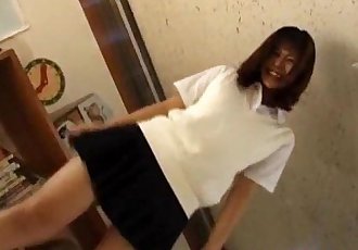 Eri Ueno içinde seksi üniforma berbat horoz üzerinde boksörler Kadar alır Cum 10 min