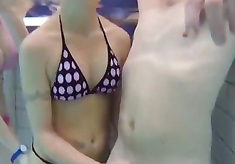tiener geslacht in zwembad Onder Water Cam