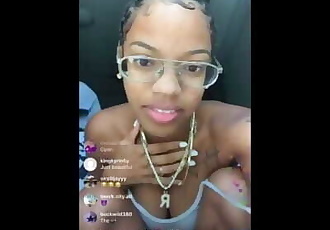 Instagram Thot “Rozay Molly” Showing Titties and Pussy On Live