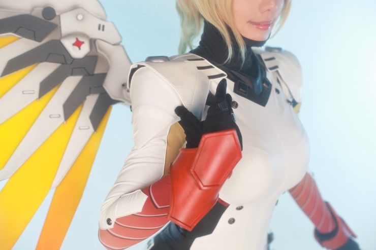 canh chừng, đề mercy cosplay