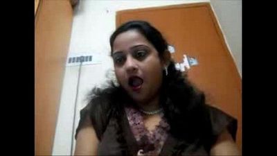 Big Boobs Indian Wife - DesiScandals.Net - 7 min