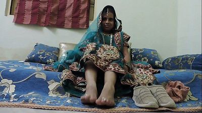 Indische Amateur bhabhi Fuß Fetisch 1 min 42 sec hd