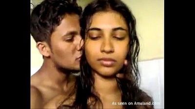 Indian babe gives a hot blowjob - 5 min