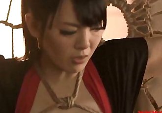 एशियाई विशाल स्तन किशोरी के साथ पारंपरिक पोशाक लड़ xxxcam.ml 9 मिन