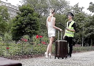 teven in het buitenland Harde pov geslacht met hot Slank Tsjechisch toeristische Ria Zon en Charlie dean 10 min 1080p