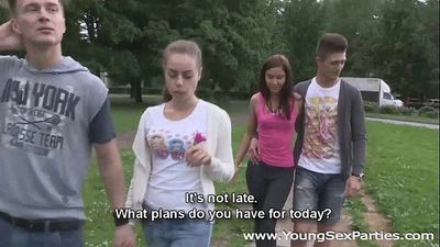 Young Sex PartiesTeens having a home fucking partyHD