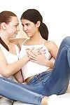 genç euro teen Bayan D ve kız parmak siktir et ve Yalamak lezbiyen korkaklar