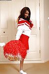 amador teen Babe Mya Pedreiro despe ela vermelho cheerleader uniforme