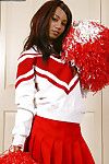 Amatoriale teen Babe Mya Mason si spoglia Il suo rosso Cheerleader uniforme