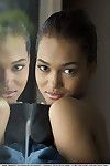 schwarz Glamour Modell Noel Monique befreien Mädchen Teile aus Rot Dessous - Teil 2