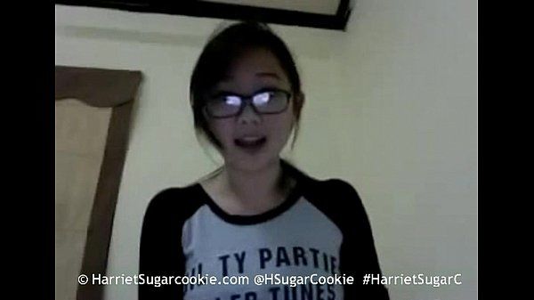 cổ điển busty Châu á camgirl Harriet Sugarcookie trên am harrietsugarc