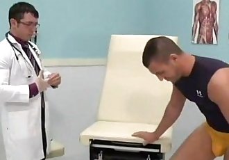 médico gostoso metendo nenhum paciente sarado