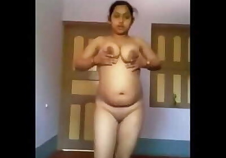 Desi teen showing boobs n shaved pussy
