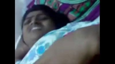 Mee Playing with horny sufiya pussy - 2 min