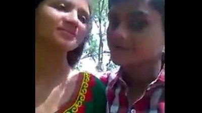 Kolkata-collage-girl-kissing-boob-pressing-pussy-finguring-in-park-mms-video - 2 min