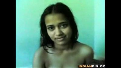 indiana mostra fora ela corpo para ela Namorado 3 min