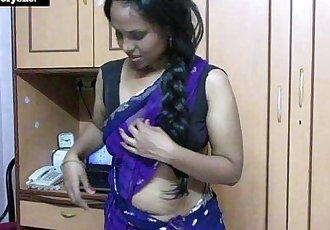 sexy indiano Babe Lily seduce Il suo figlie ragazzo amico roleplay 14 min hd
