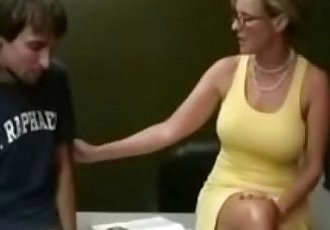 Jodi West Timido Ragazzo masturbazione con la mano